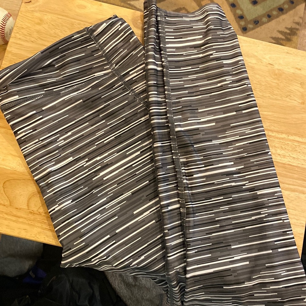 Under Armour Compression Leggings Size XL